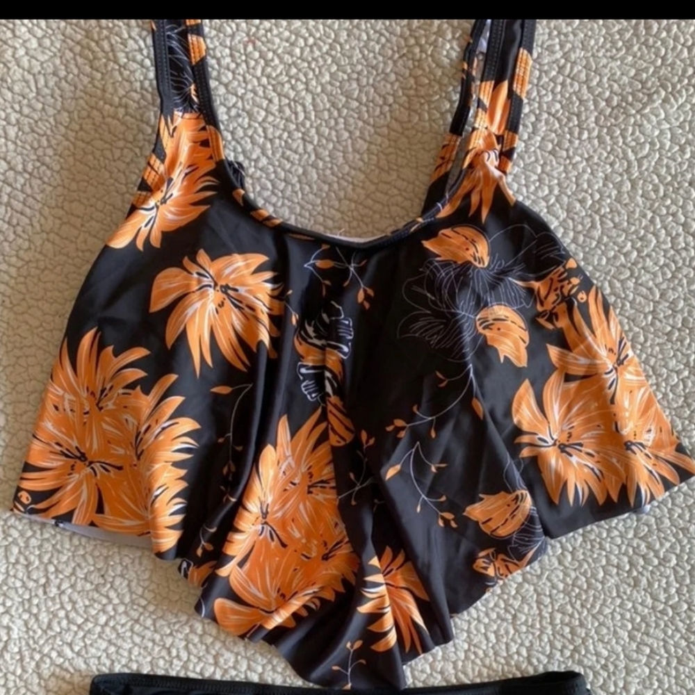 Ruffle bikini top